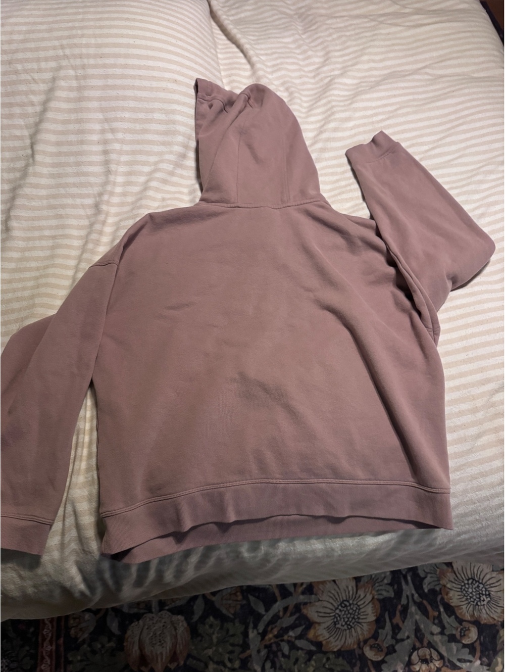 Calvin Klein light purple hoodie - Picture 2 of 6